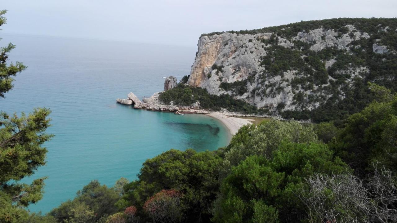 Monolocale Marizzola Apartman Cala Gonone Kültér fotó